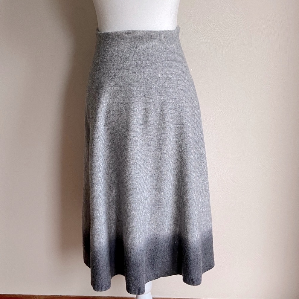 Gray Ombre Women's Sweater/Poncho/Skirt Wool/Cashmere bland - Picture 2 of 9